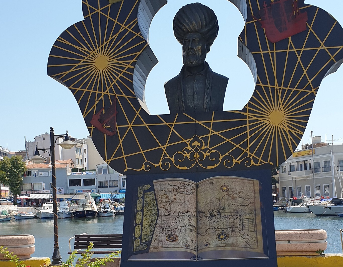 Bust of Piri Reis in Gallipoli