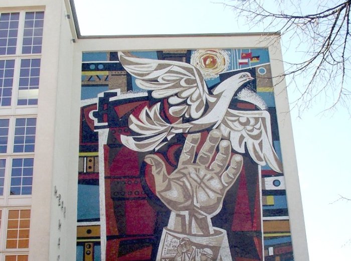 Mosaic by Walter Womacka in Eisenhüttenstadt