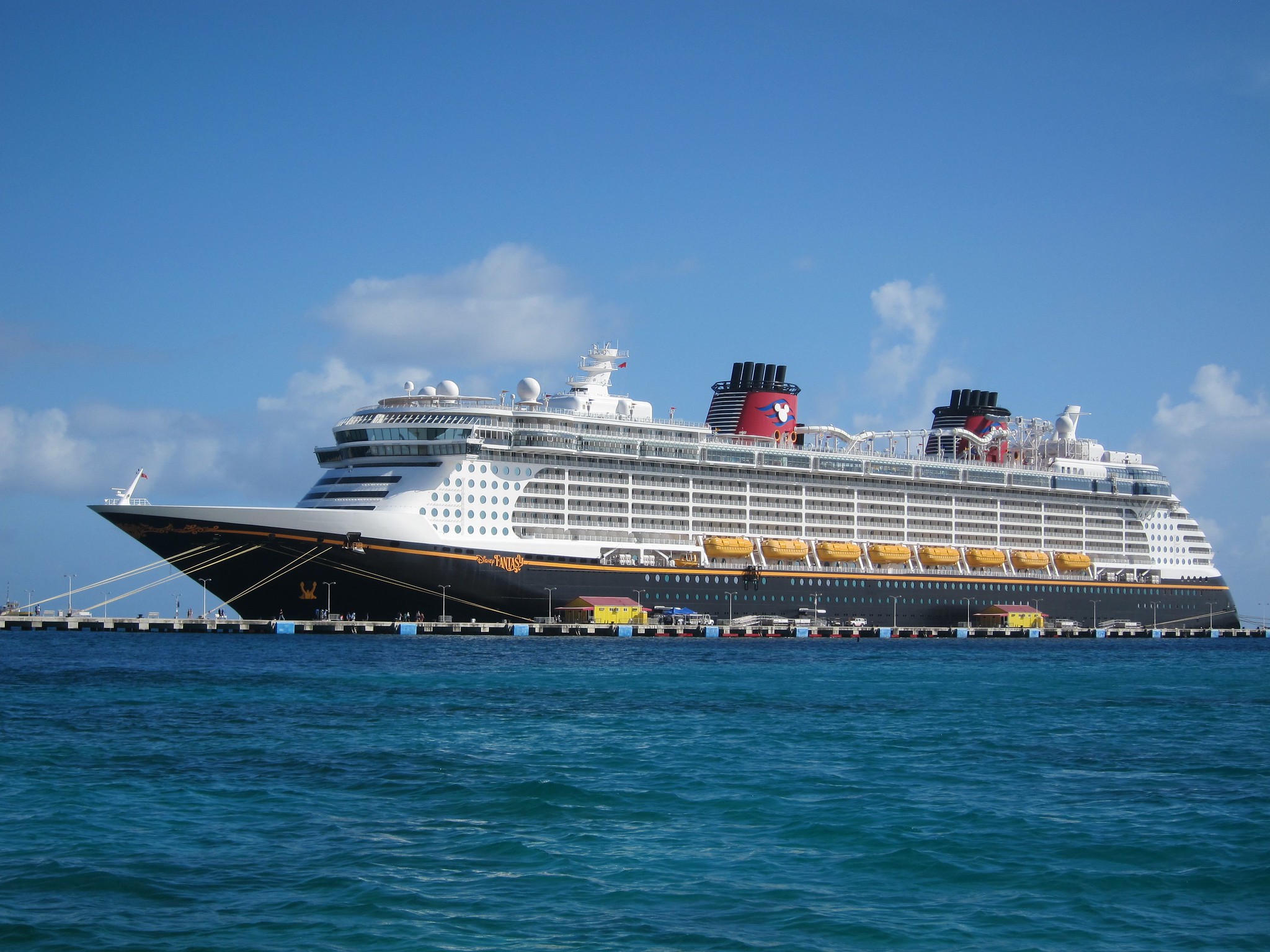 Disney Fantasy cruiser