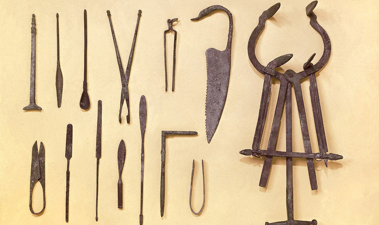 Ancient Rome Surgical Tools