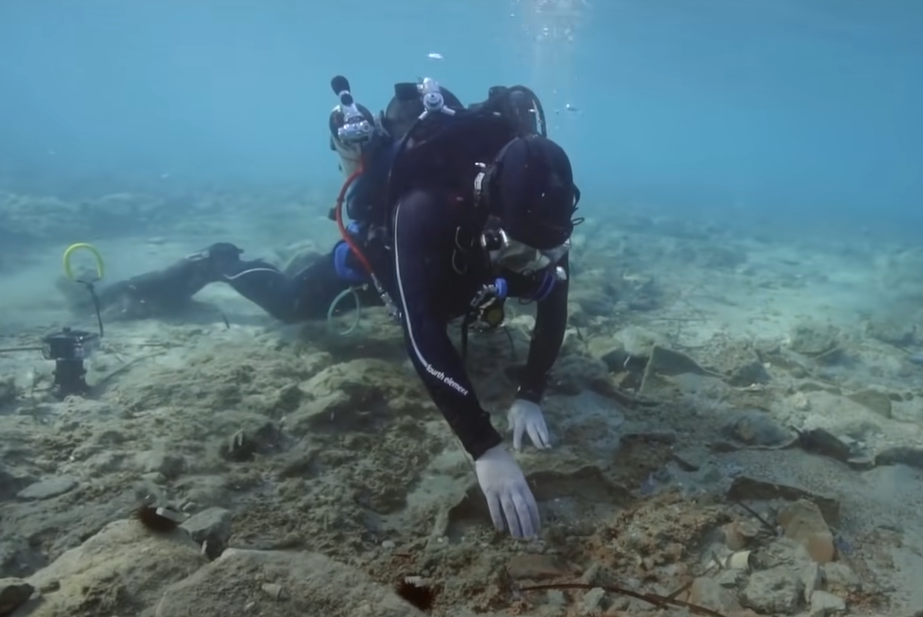 search a possible location of the lost city Atlantis 