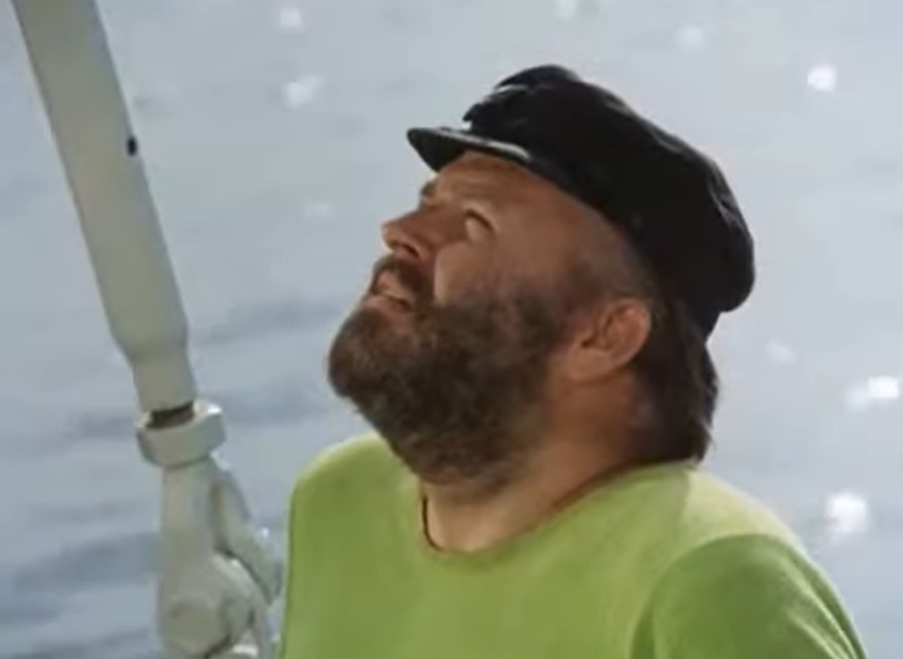Screenshot of Capt. Longstocking from - Pippi in the South Seas (1970)