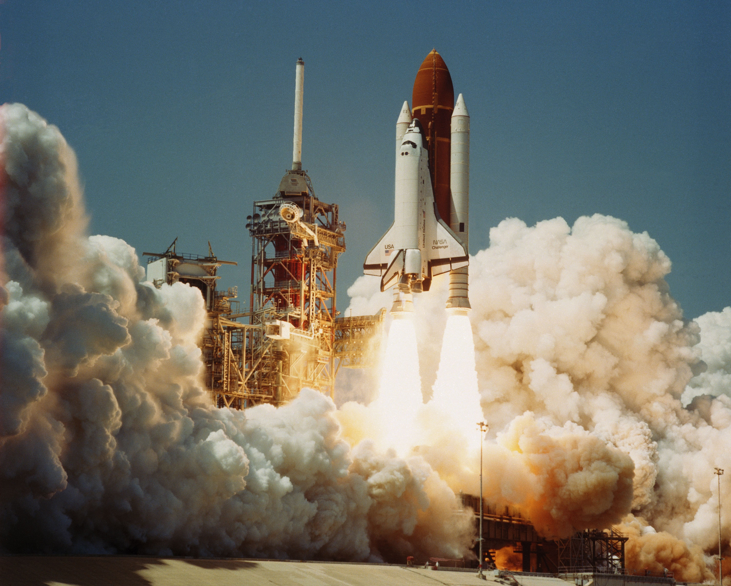File:Space Shuttle Challenger (04-04-1983).JPEG