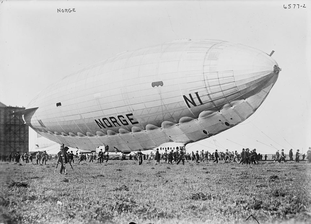 Blimp named Norge