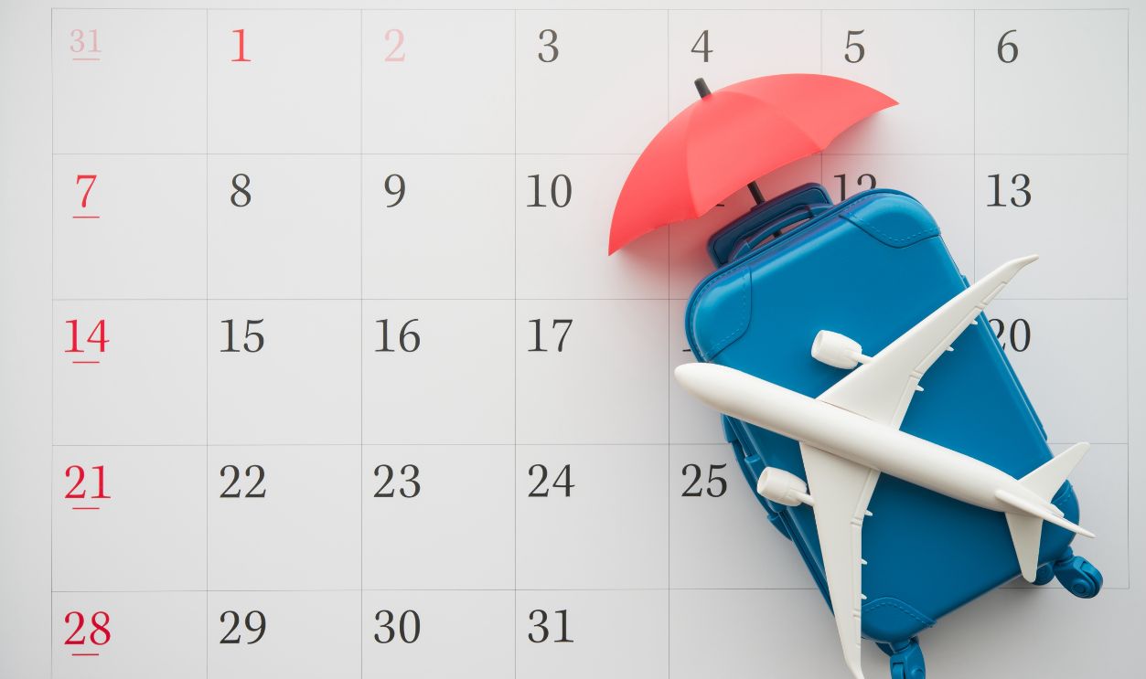 airplane-suitcase-umbrella-