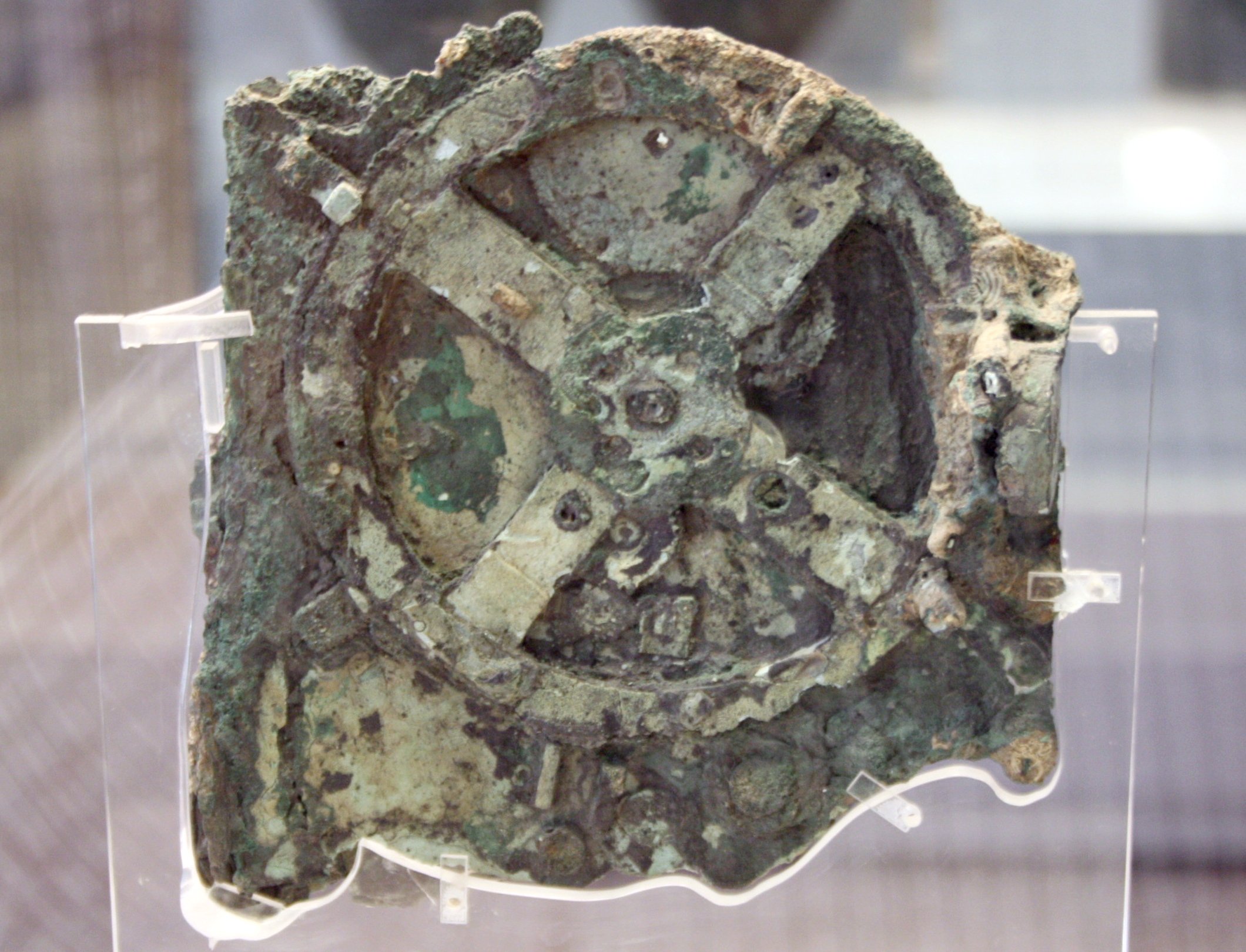 The Antikythera Mechanism, a Hellenistic astronomical computer