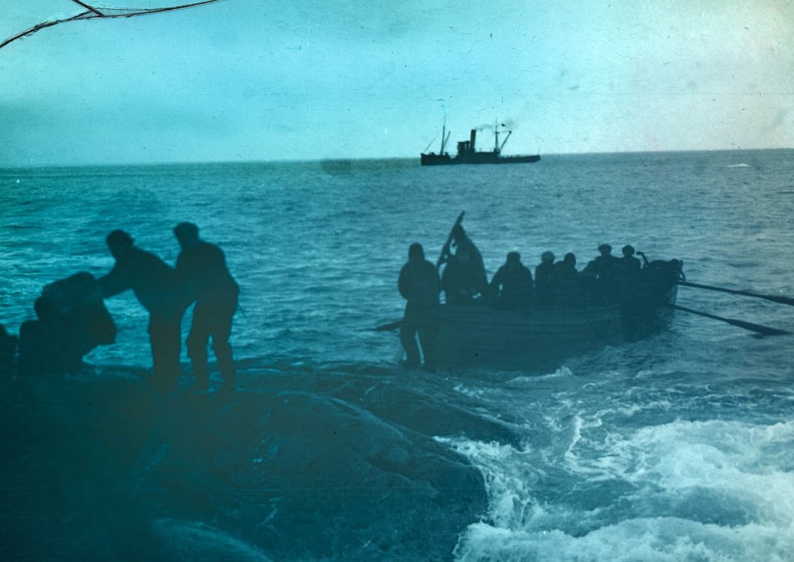 Relieving Of Marooned Men By Chilean Tug Yelcho, 1916