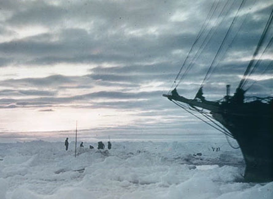 Ernest Shackleton's 'Endurance' expedition to Antartica, 1915