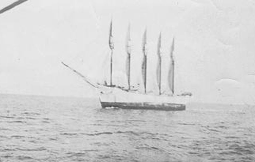 Carroll A. Deering as seen from the Cape Lookout lightship on January 28, 1921. (US Coast Guard)