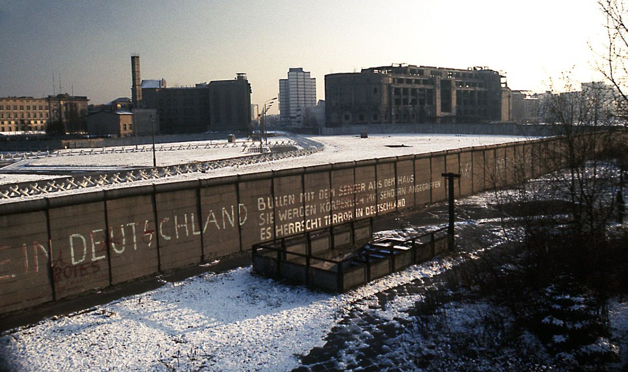 Berlin Wall Story