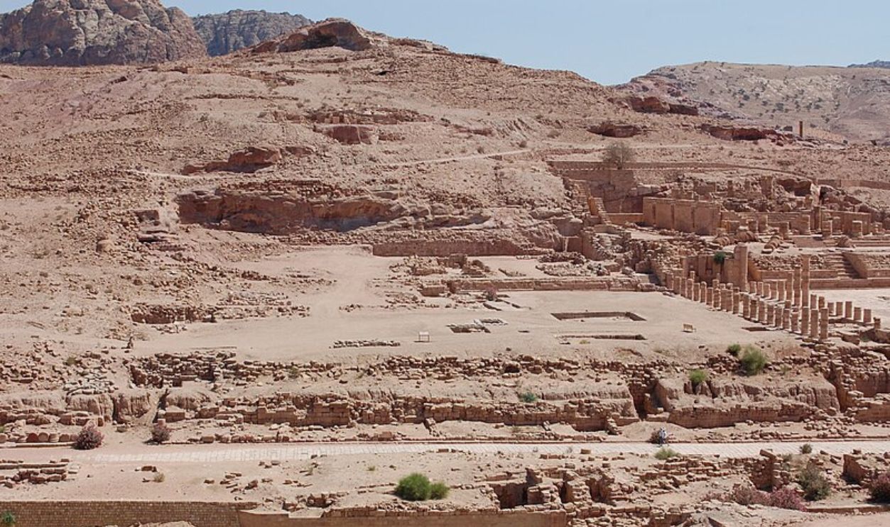 Monumental Swimming Pool