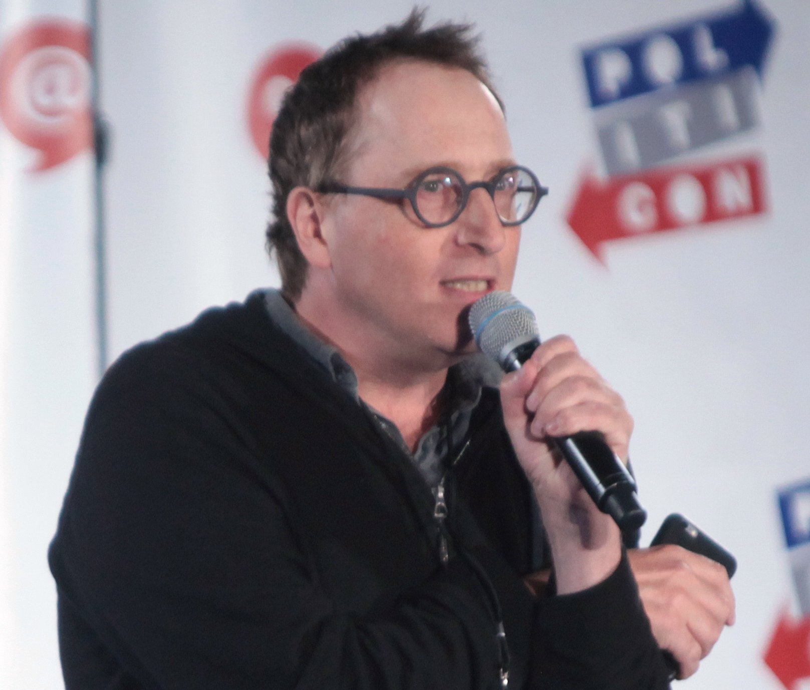 Jon Ronson speaking at the 2016 Politicon