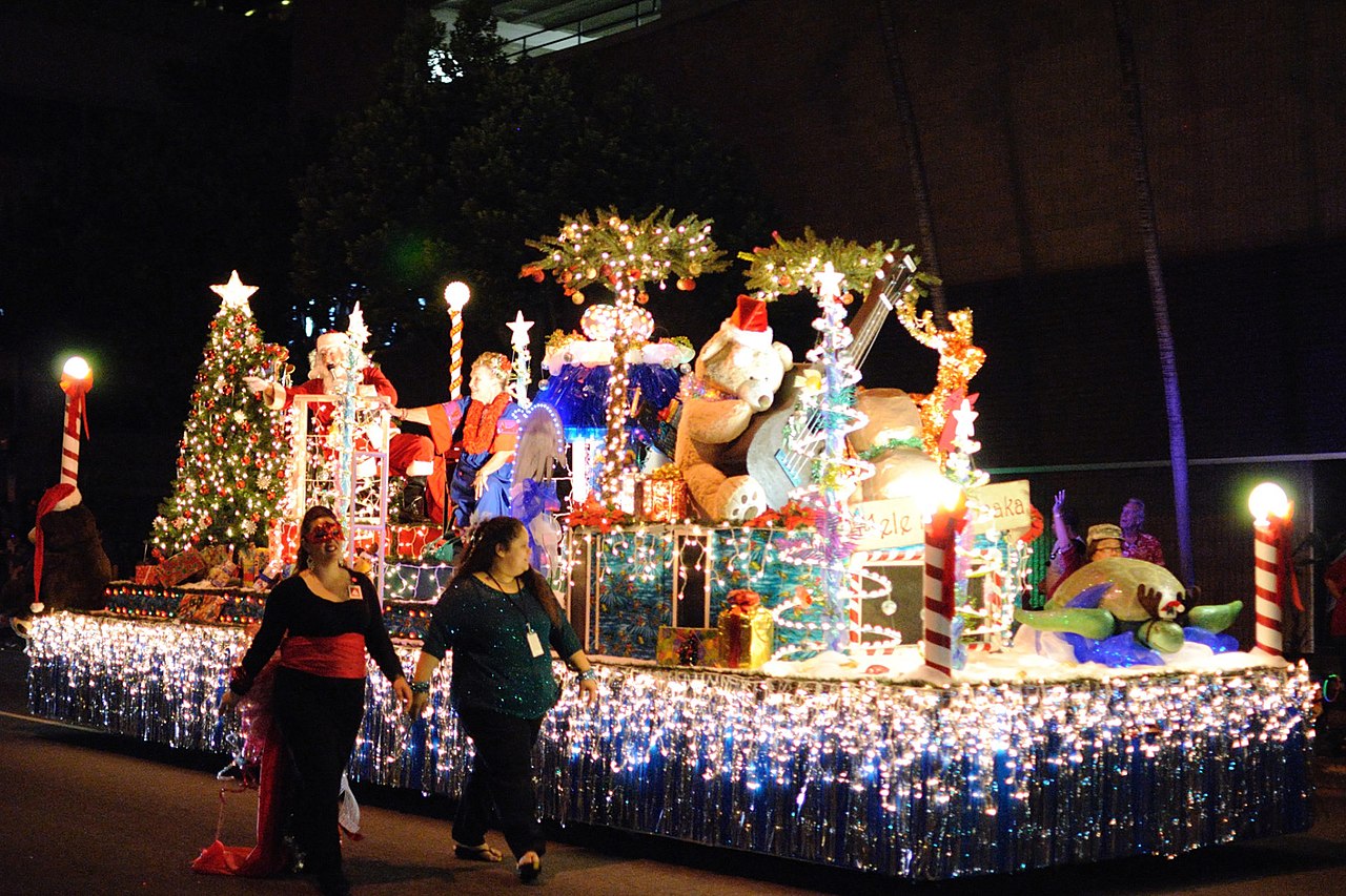 Honolulu City Lights Parade 2012