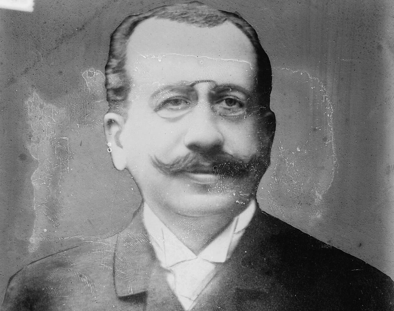 Albert Ballin in black suit