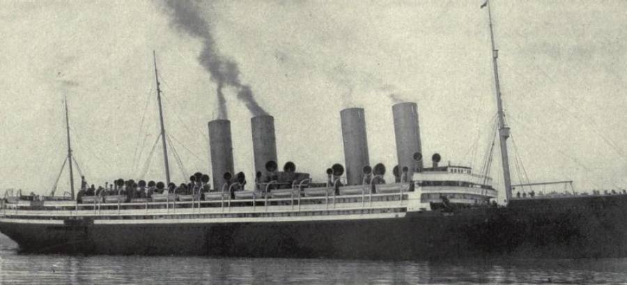 The steamship Kronprinzessin Cecilie