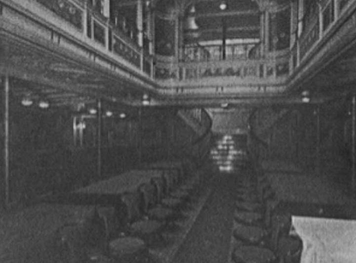 S.S. Prinzessin Victoria Luise, dining room