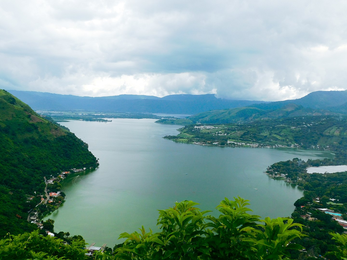 Lake  Amatitlán