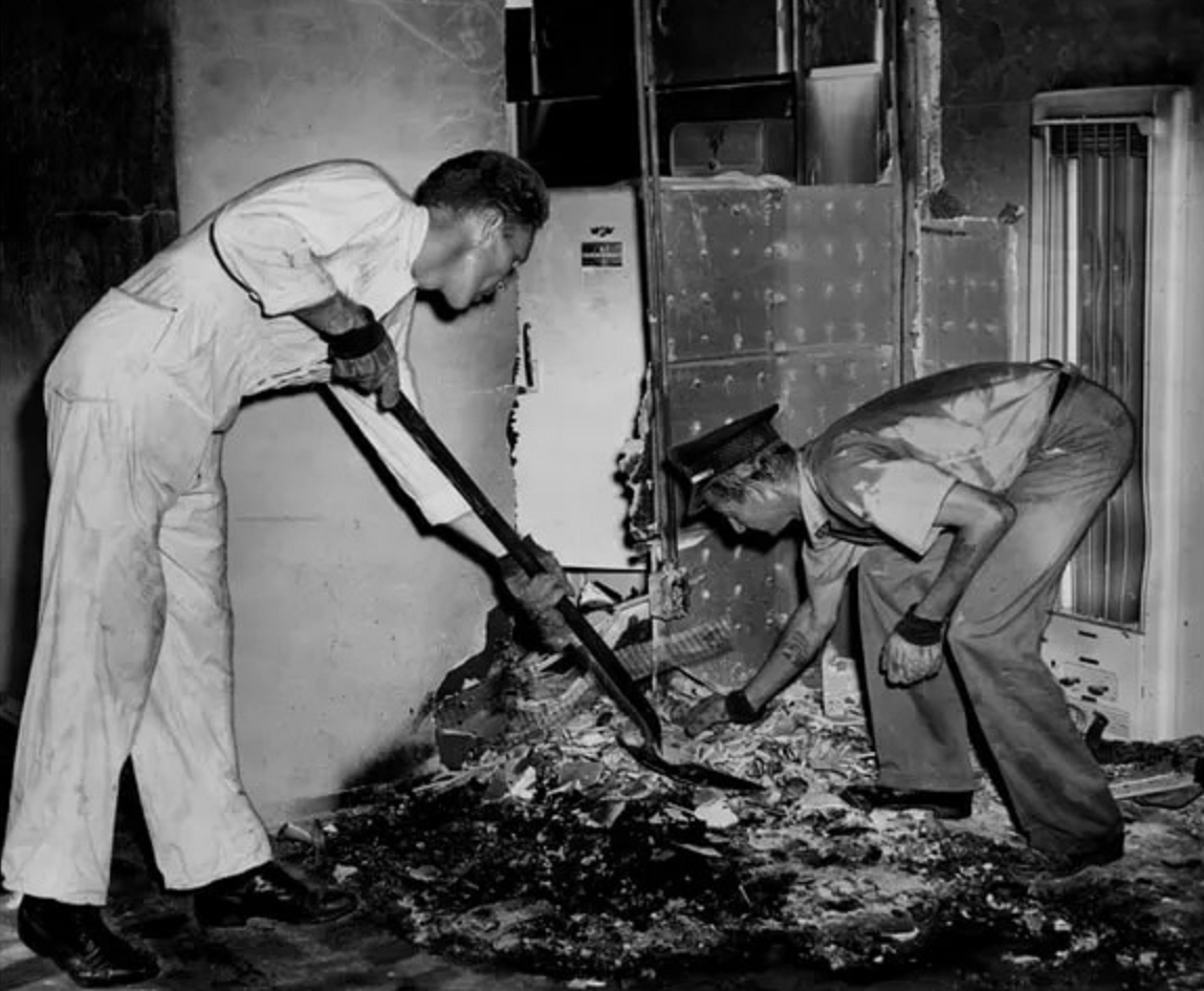 Strange Death Scene Of Mary Reeser - 1951