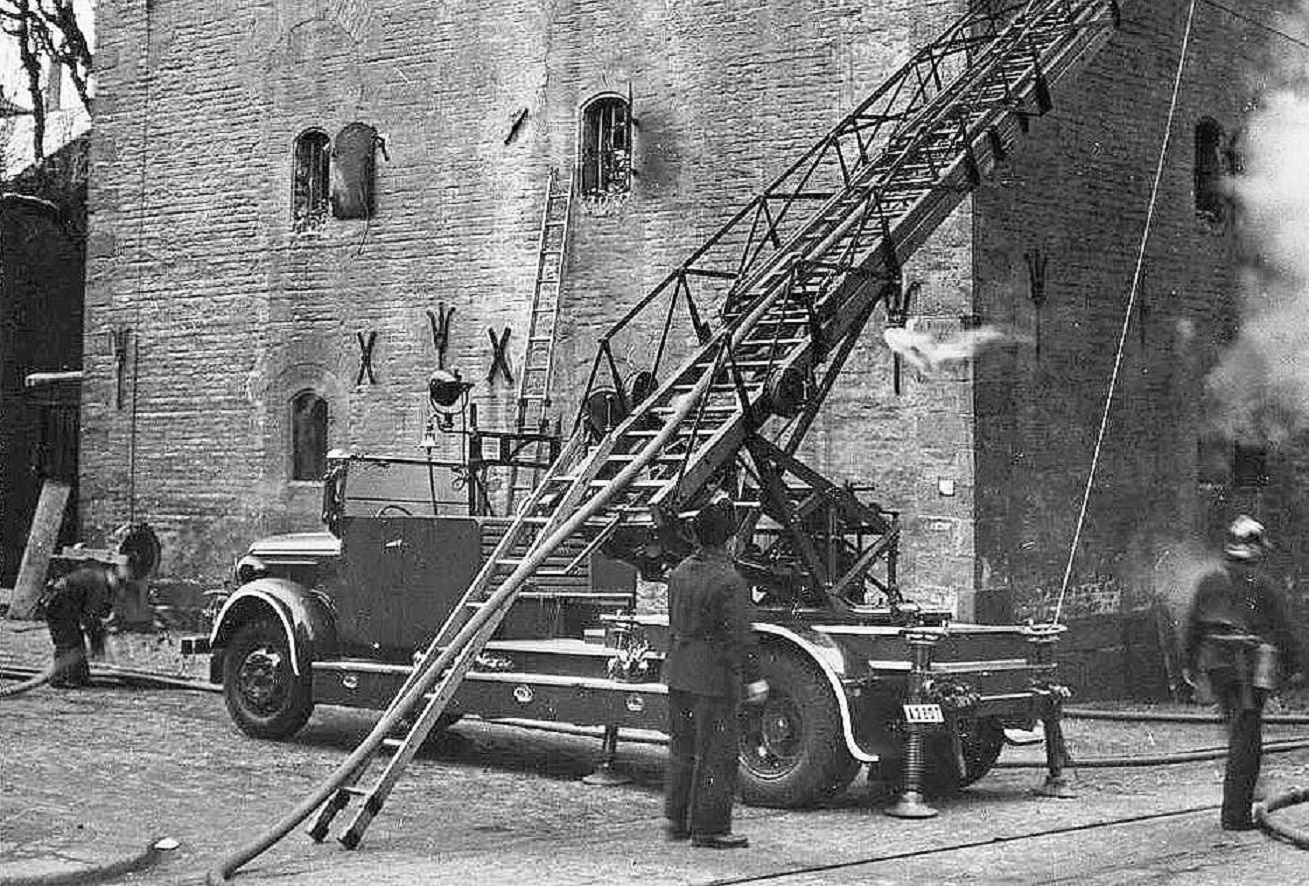 Fire and Fire engine on sight - 1945