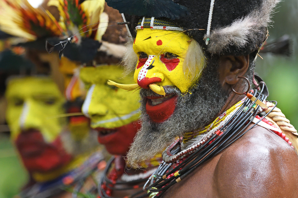 Huli Wigmen in traditional clothes