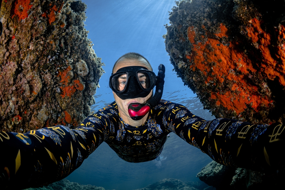 cannes underwater diver