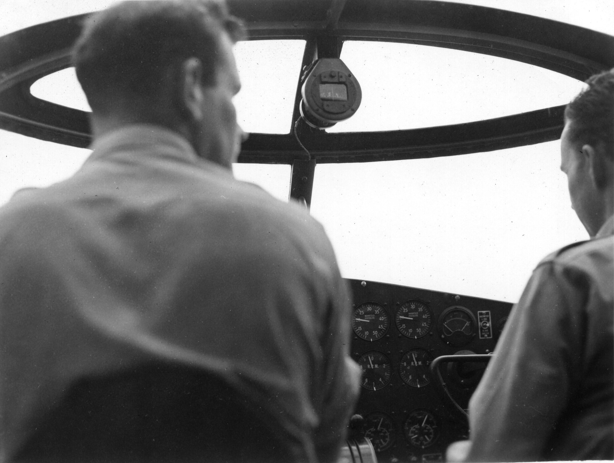 Aircraft cockpit view - 1942