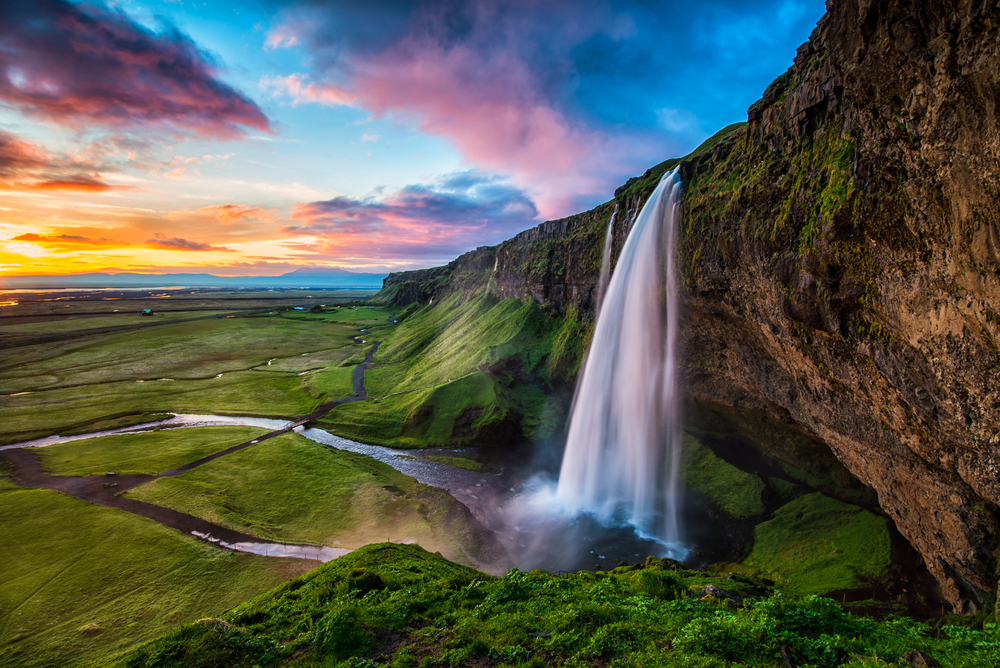 Seljalandsfoss — Iceland