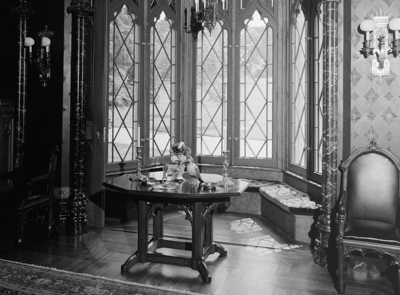 DETAIL DINING ROOM BAY - Lyndhurst, Main House - 1971