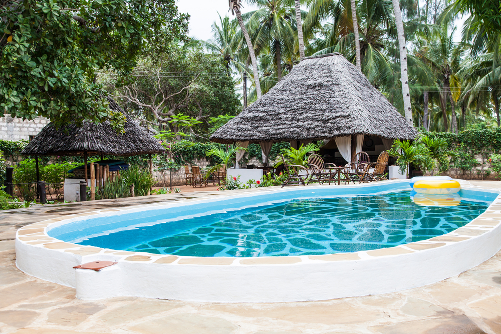 Kenya. Luxury swimming pool