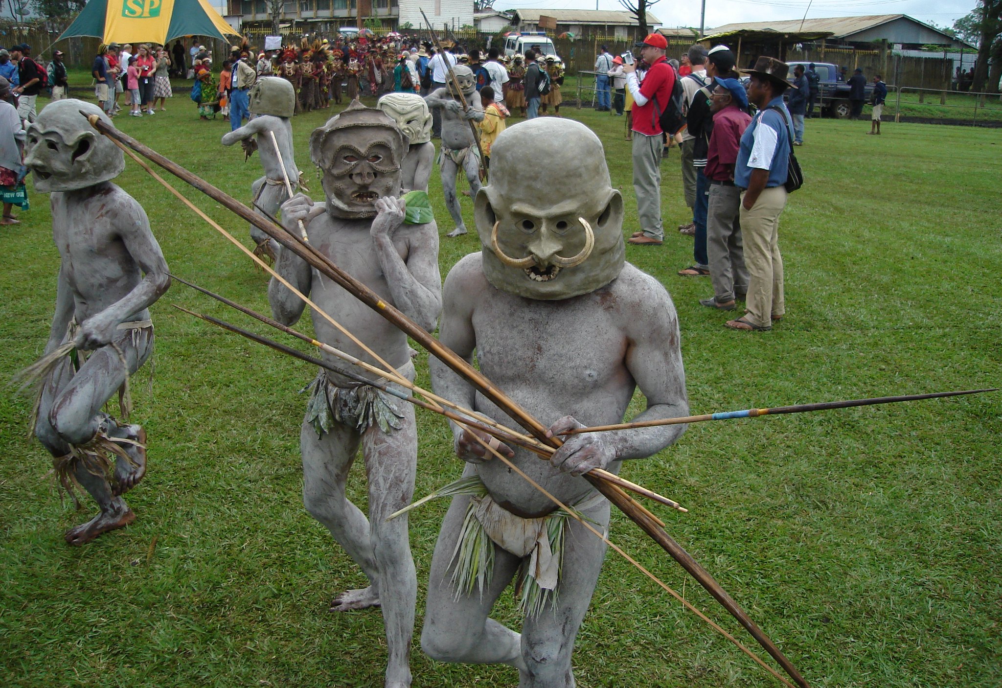 The Asaro Mudmen - Goroka Show 2007