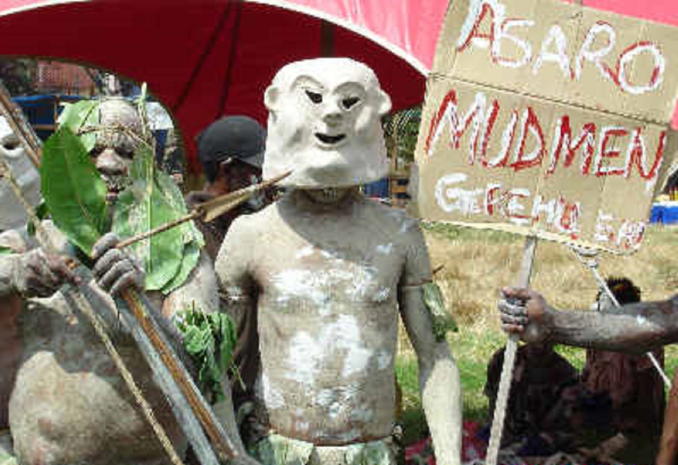 Asaro Mudmen taken during the first Port Moresby Cultural show - 2006