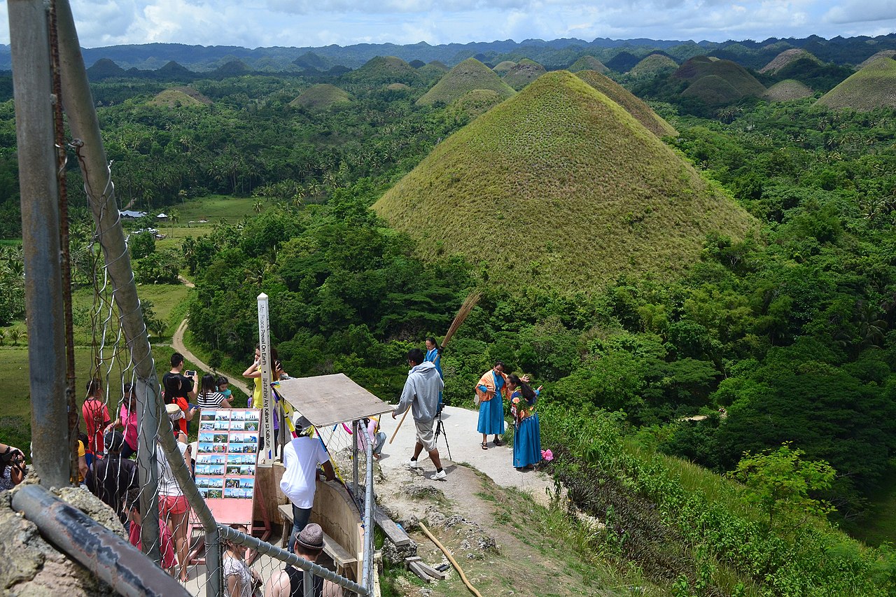 Chocolate Hills Photo point  - 2013