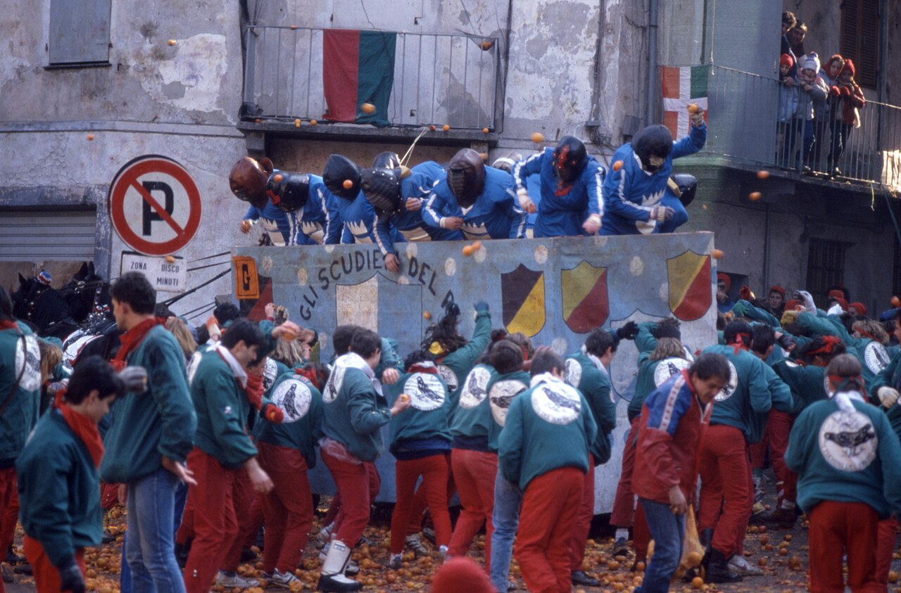 Ivrea Carnival - Orange battle - 1985