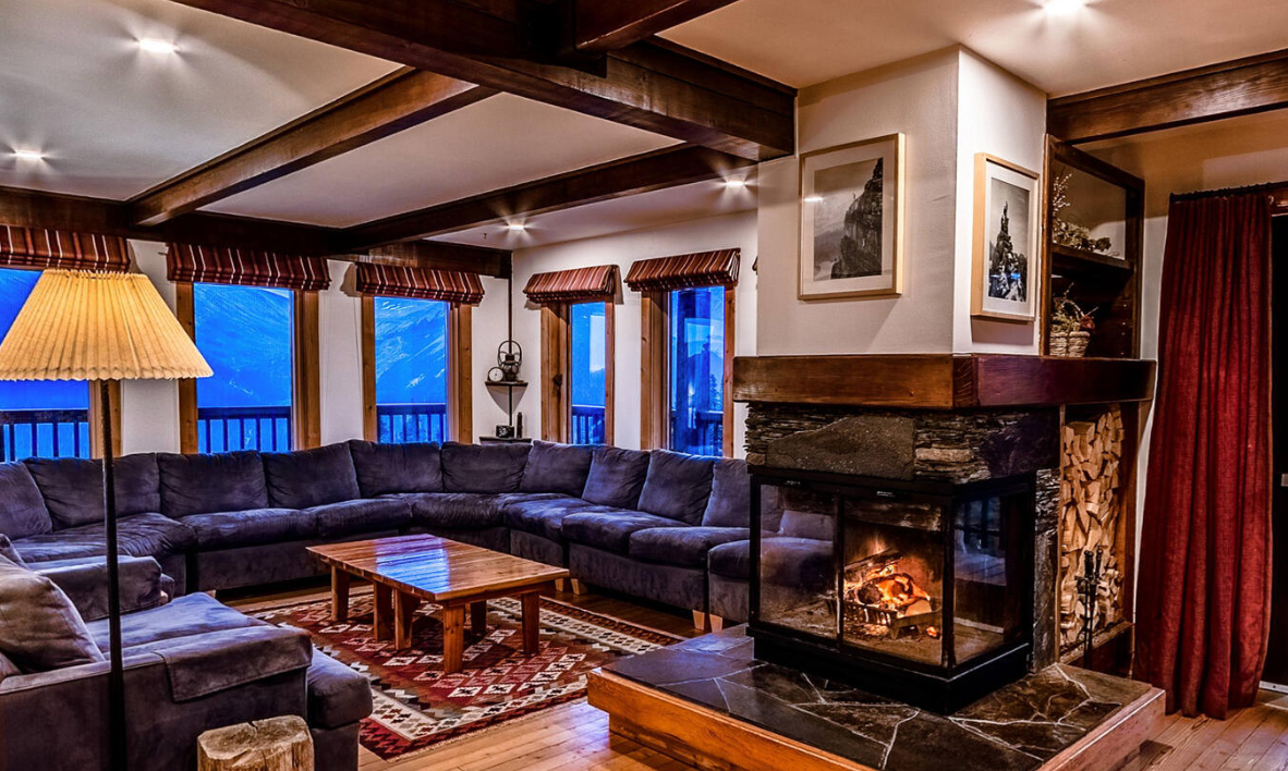 Purcell Mountain Lodge