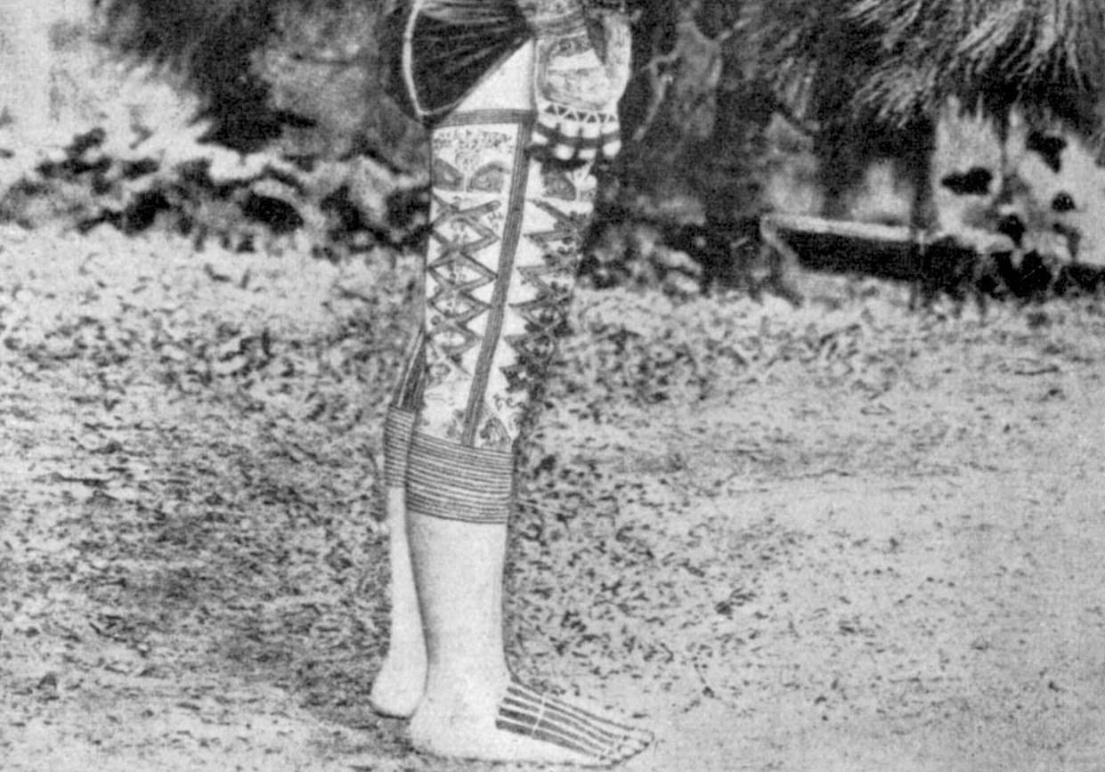 Kayan women legs tattoo - 1912