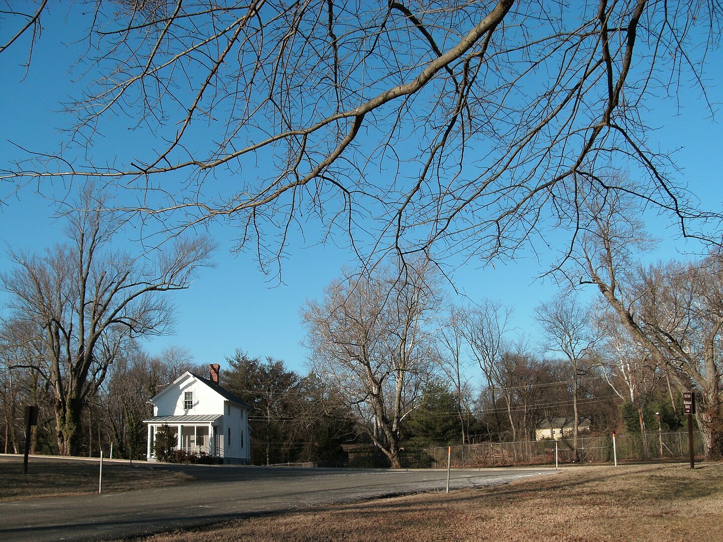 Entrance to Fort Hunt Park