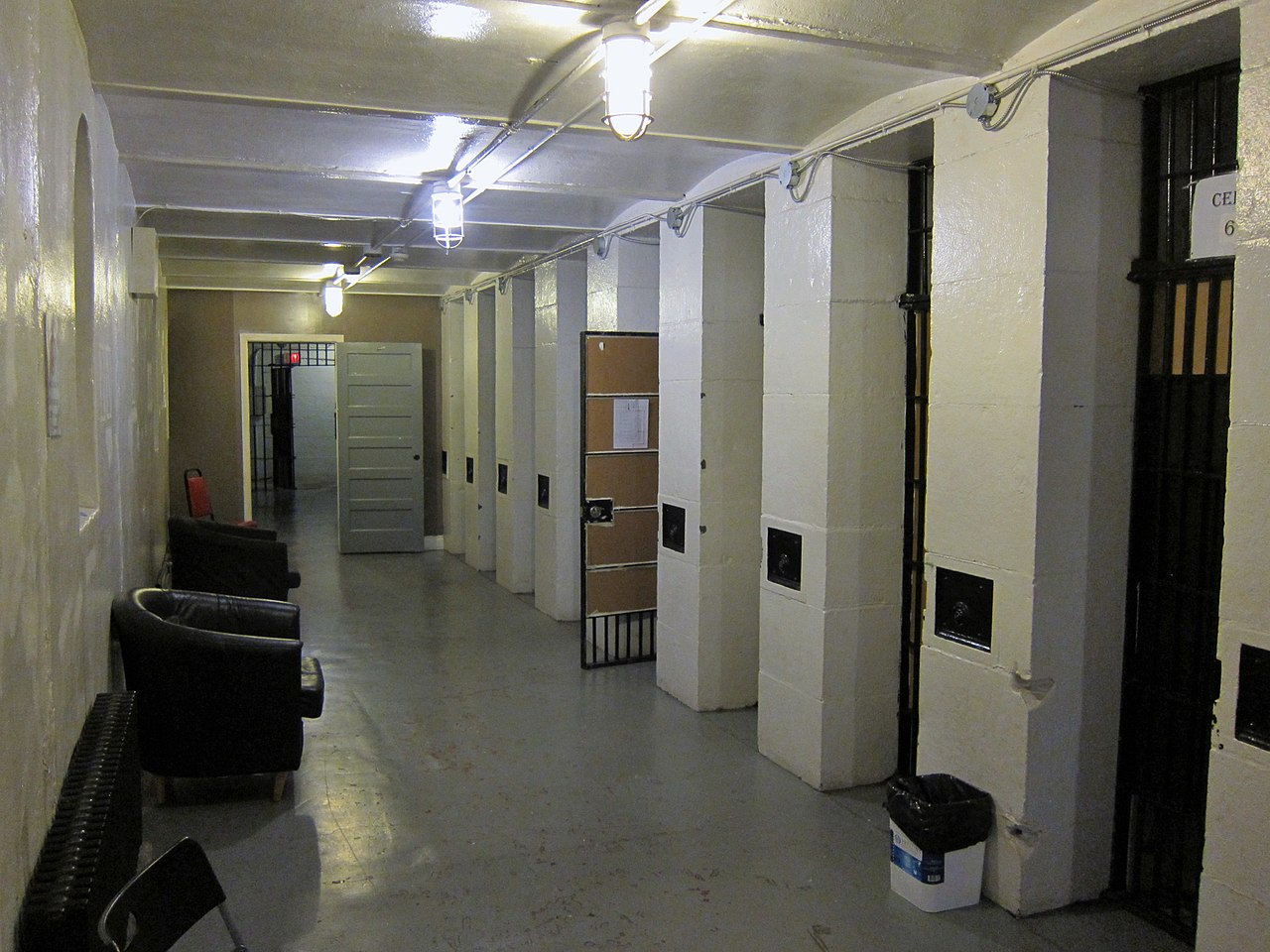 Ottawa Jail Hostel - 2014