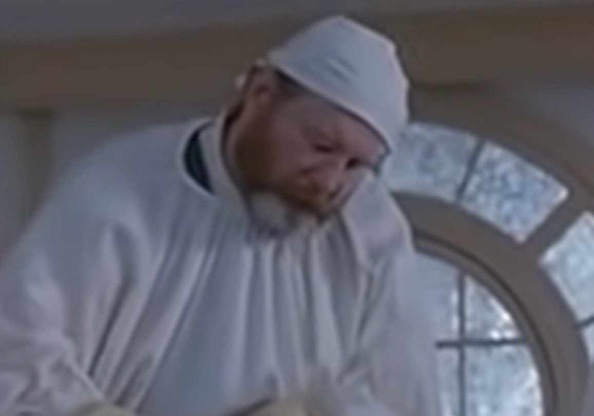 Screenshot of Dr. Saxton Pope - from The Last of His Tribe (1992)