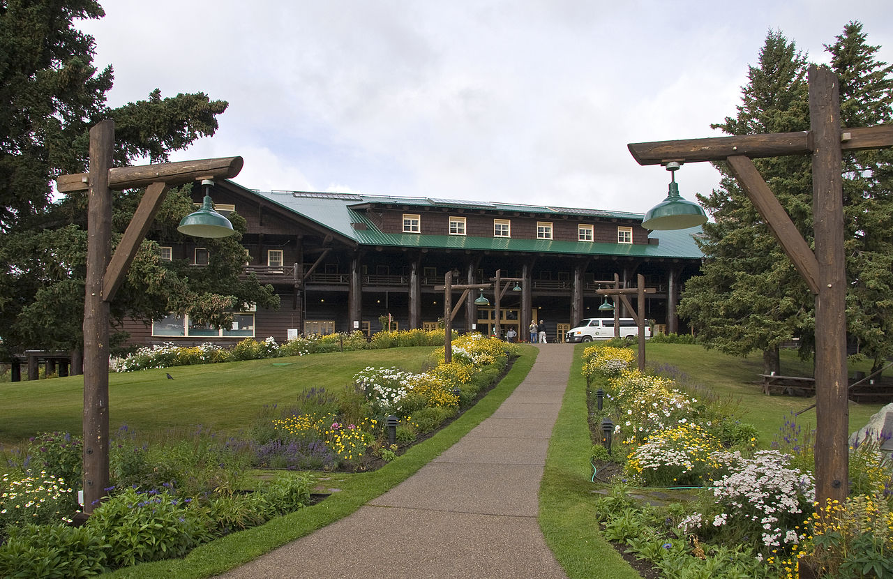 Glacier Park Lodge, East Glacier, Montana, USA