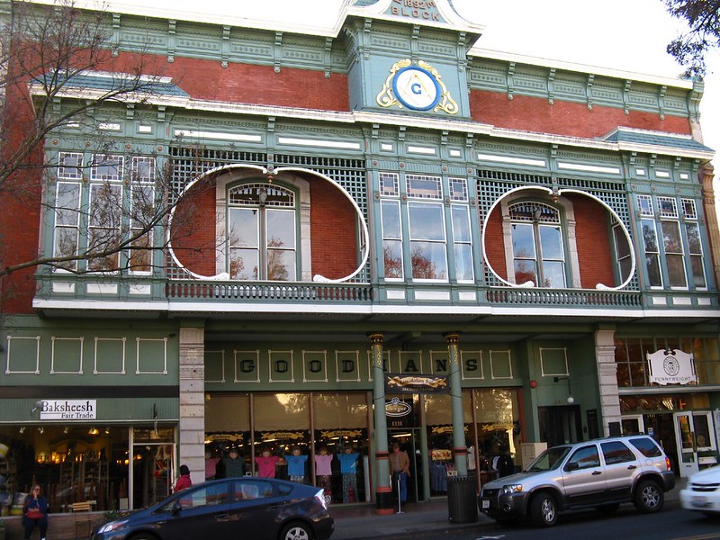 Street Photo of St. Helena, California depicting beautiful Architecture