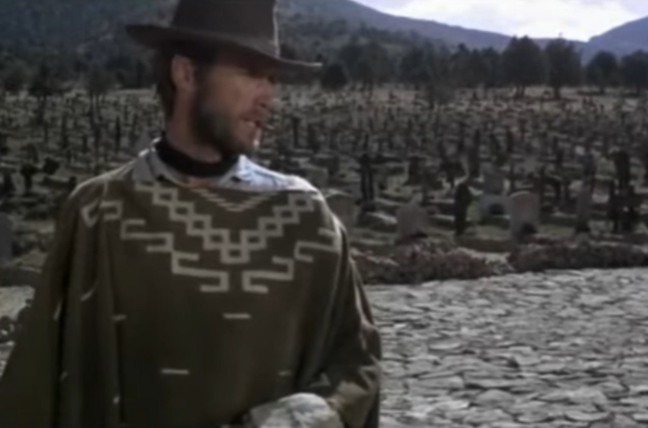 Screenshot of Carrie-Anne Moss looking upset - from The Matrix (1999)