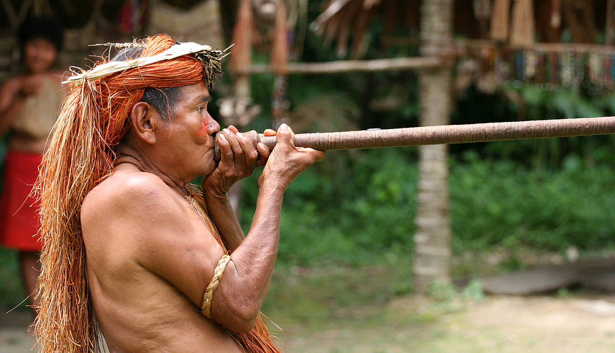 A Yagua man and blowgun