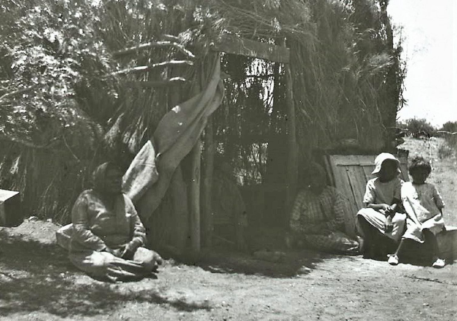 AUSTRALIAN ABORIGINAL CAMP, WEST COAST, SOUTH AUSTRALIA