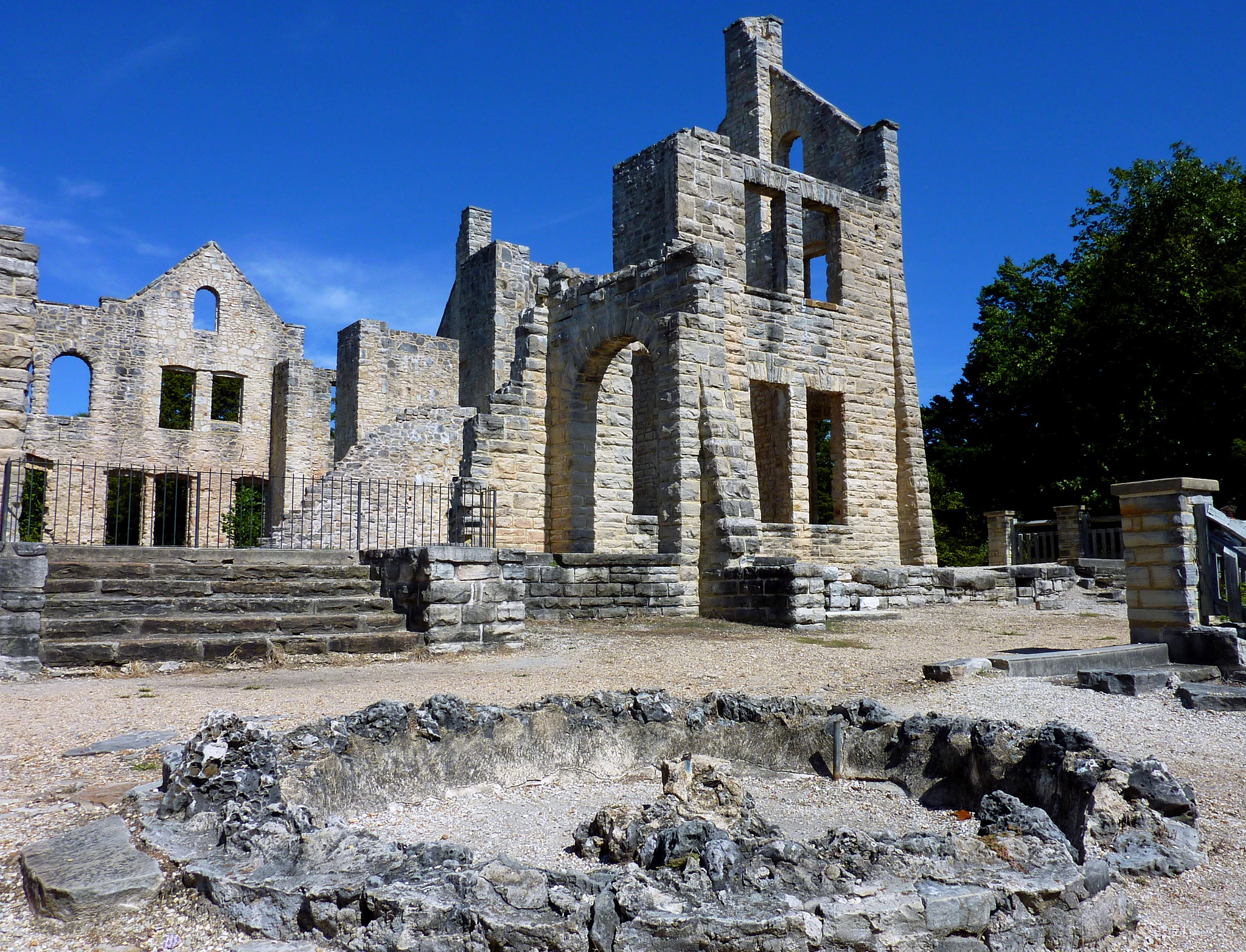 Ha Ha Tonka Castle Ruins, South Facade - 2010