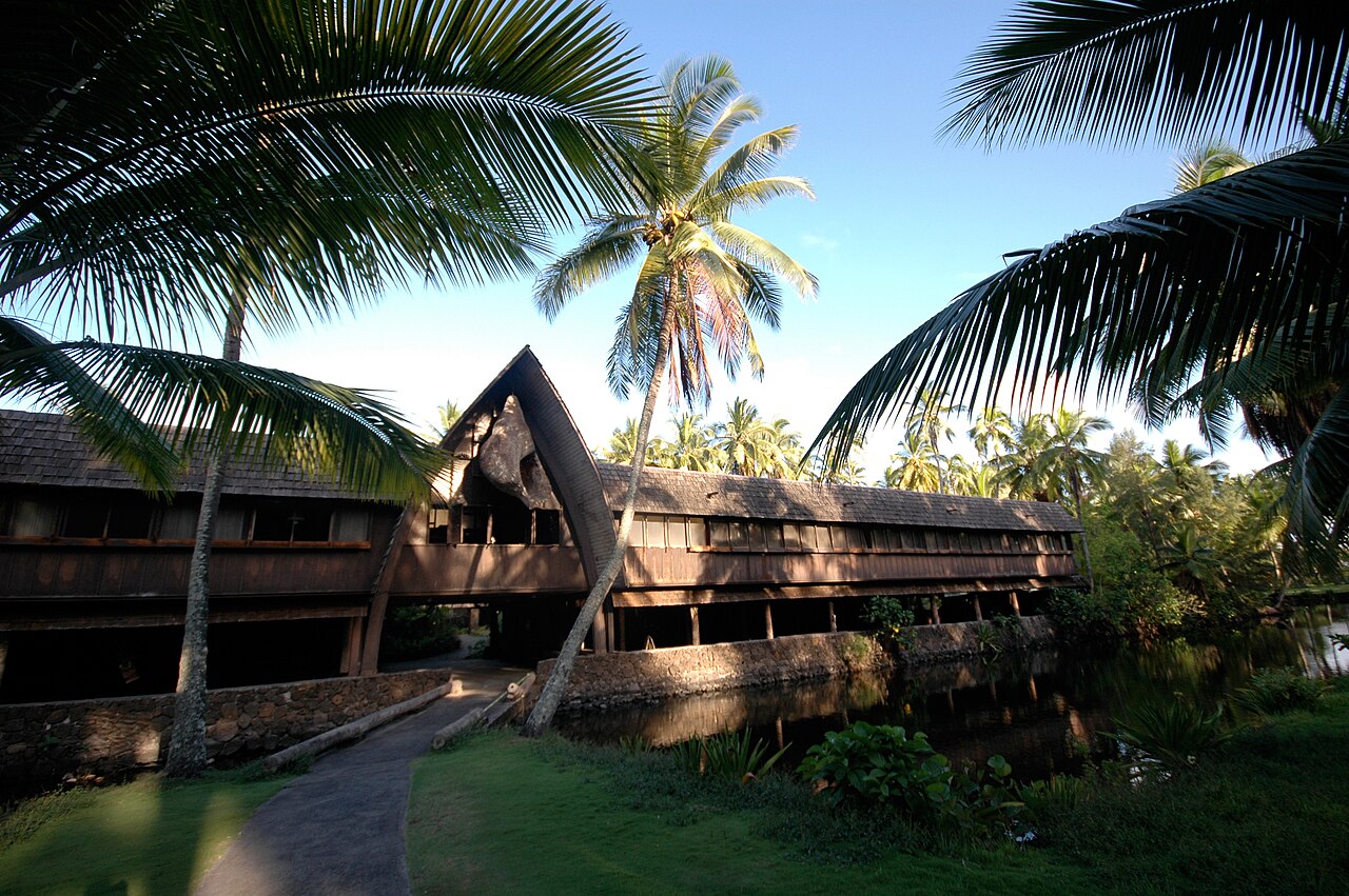 Lagoon Terrace Lounge and Heritage Room buildings at the Coco Palms Resort on the island of Kauai - 2008