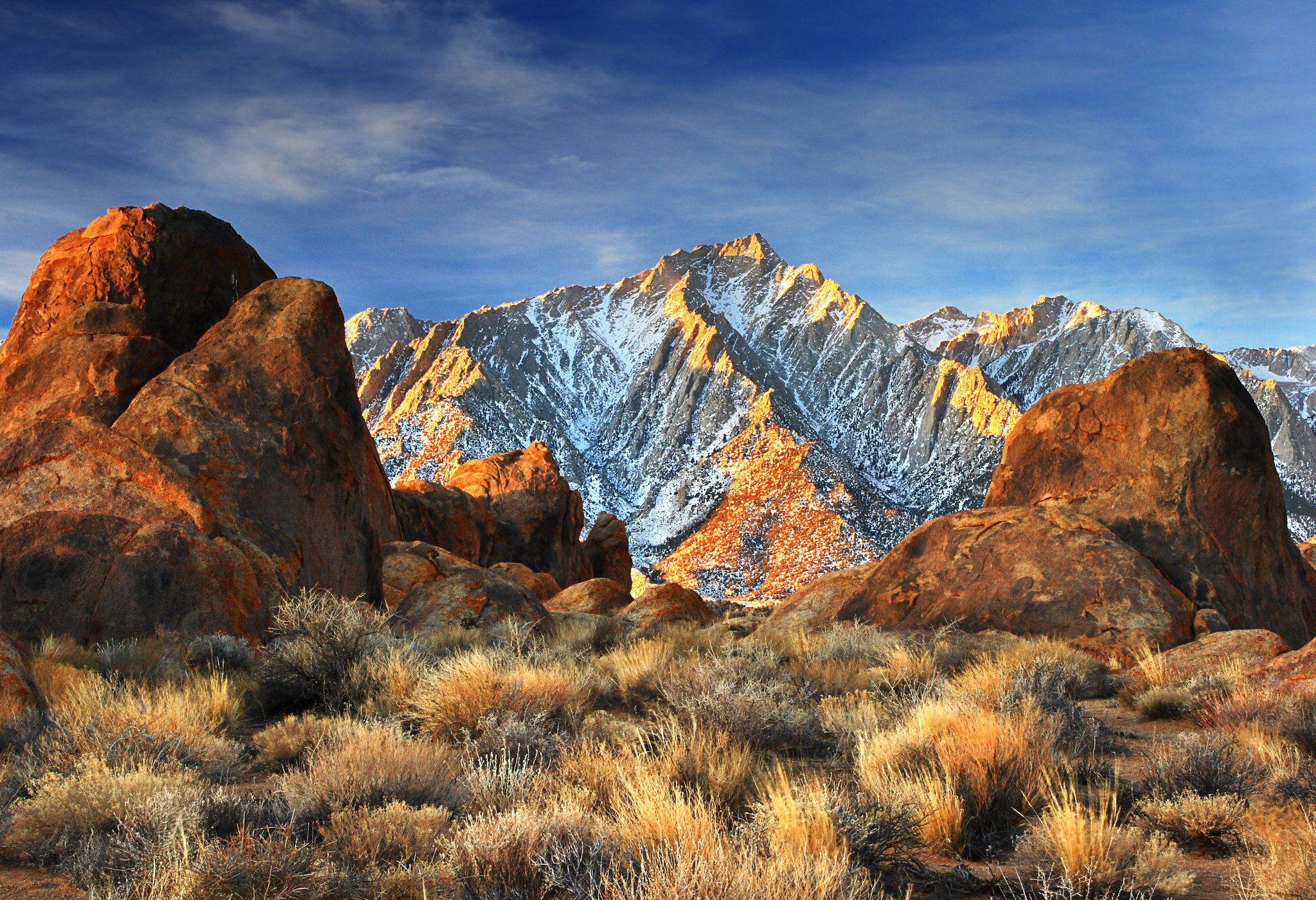 Alabama Hills, Lone Pine Peak, California