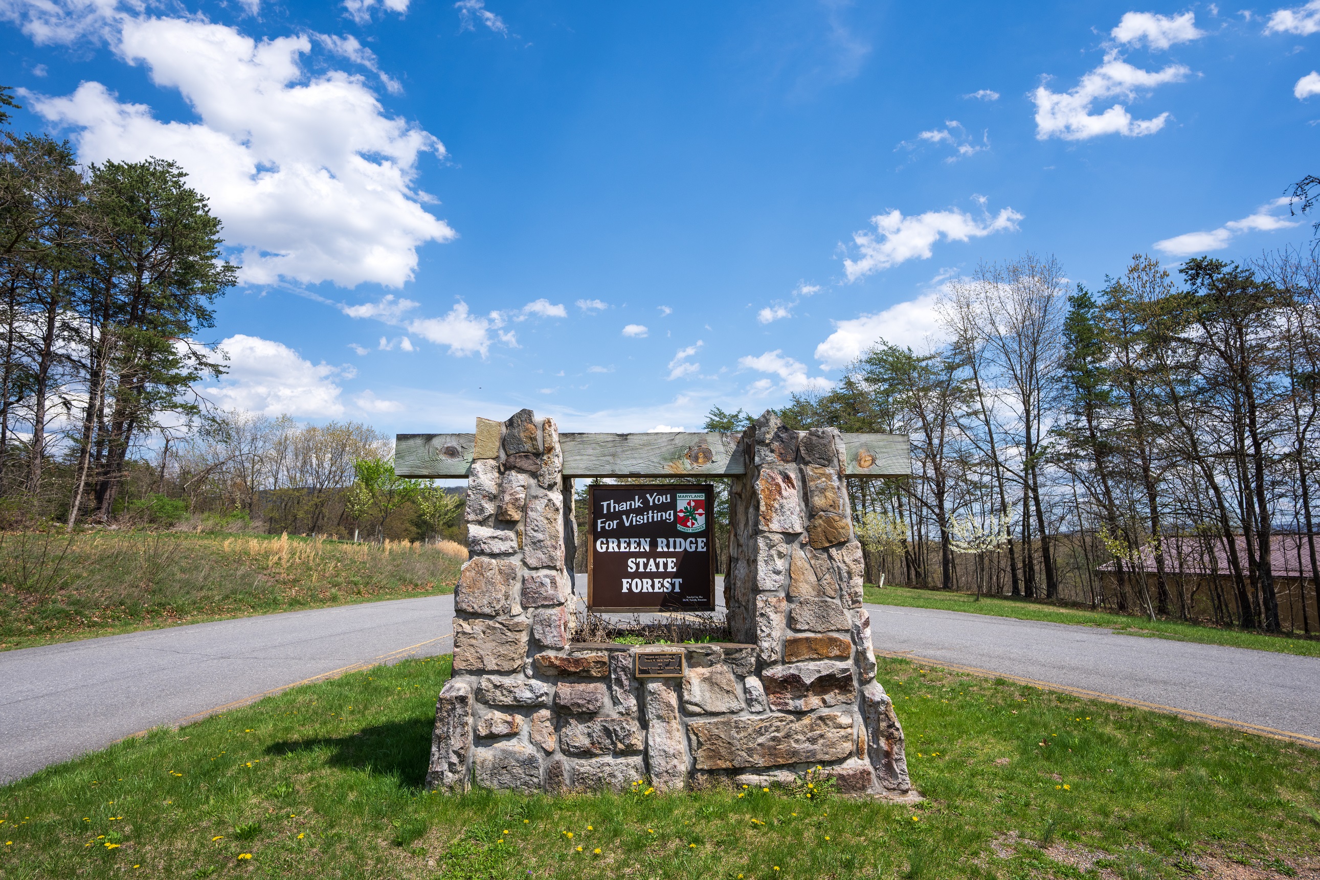 Green Ridge State Forest sign at Green Ridge Overlook parking area with logo for the Maryland Forest Service - 2021
