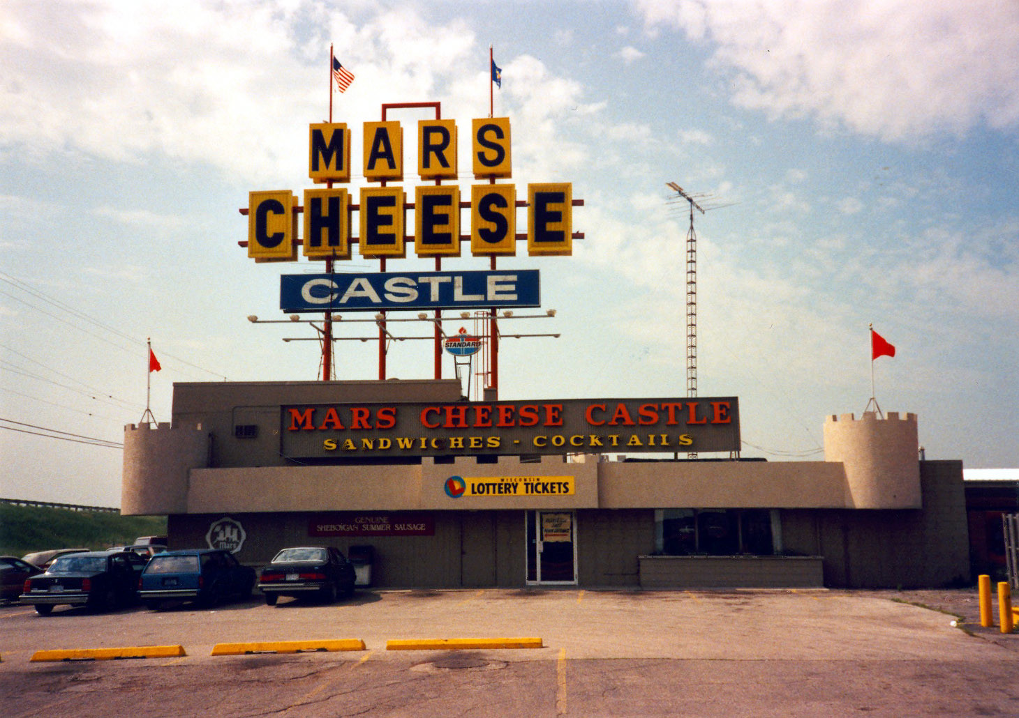 Mars Cheese Castle - 1989