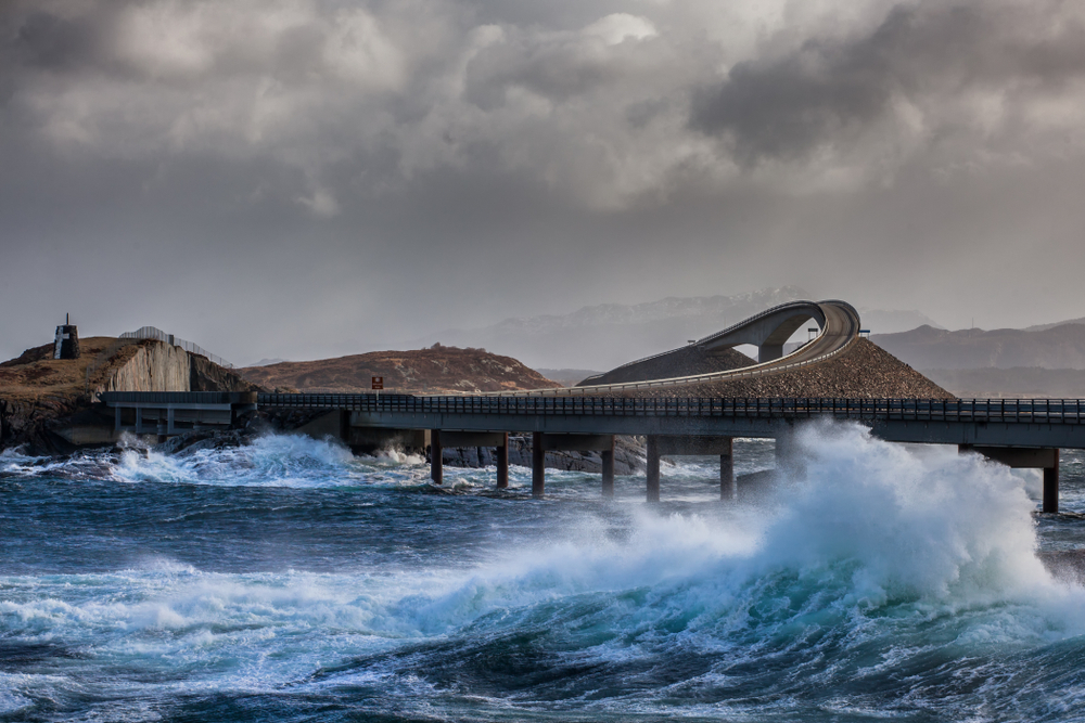 A stormy day at the atlantic ocean road between molde and kristiansund.