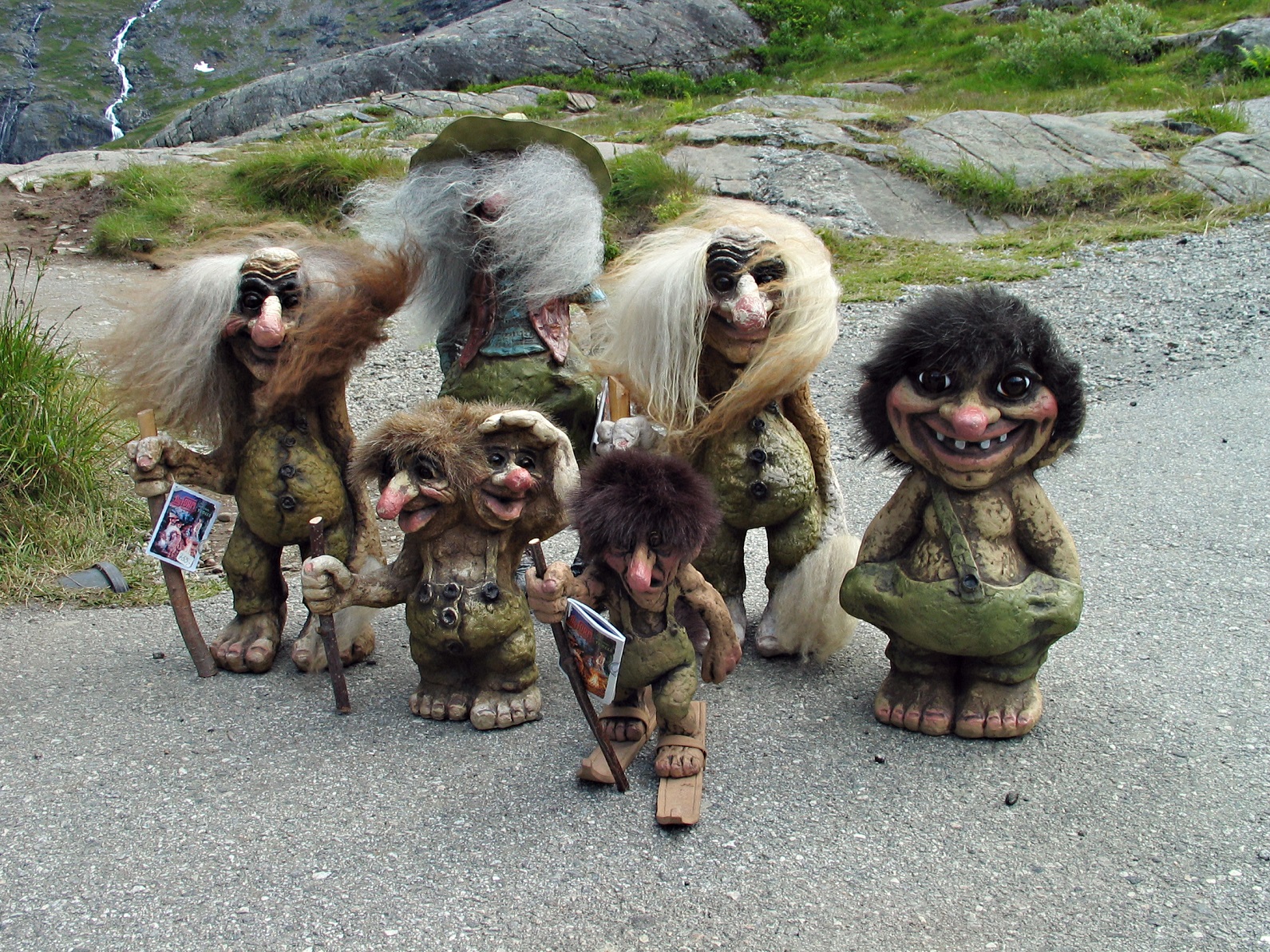 souvenir trolls